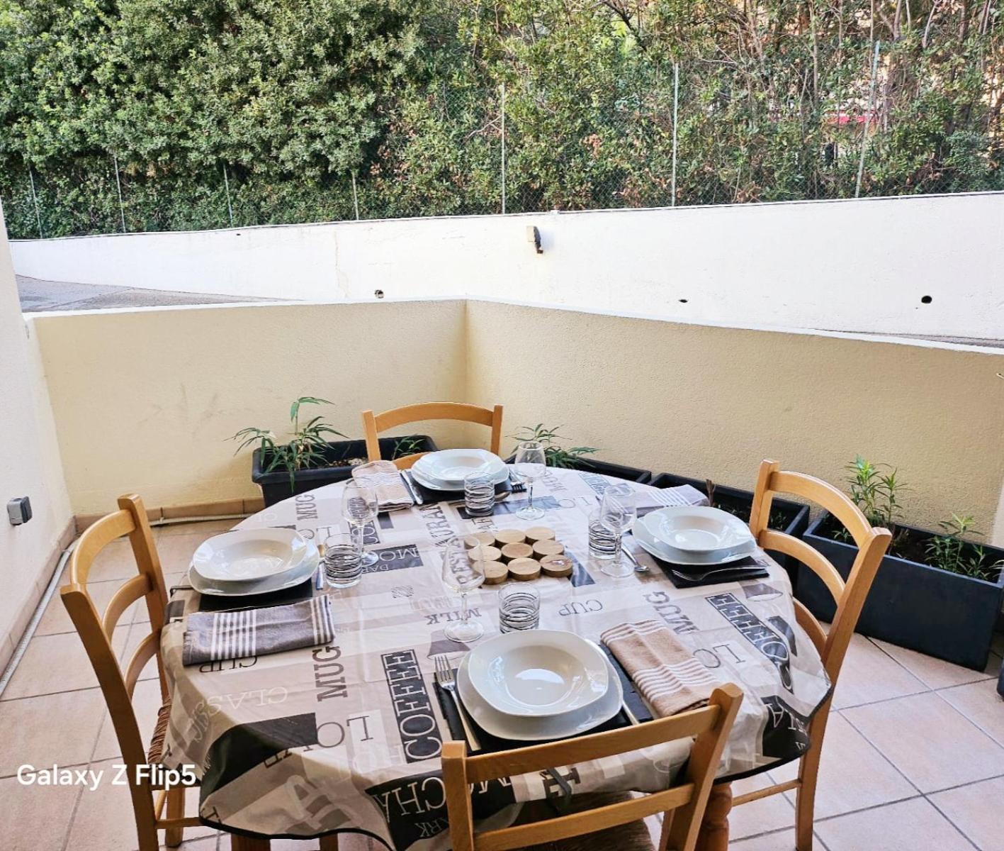 Saint-RaphaëlBalcon, Parking, Piscine Et Clim' A 2 Pas Du Port Santa Luciaアパートメント エクステリア 写真