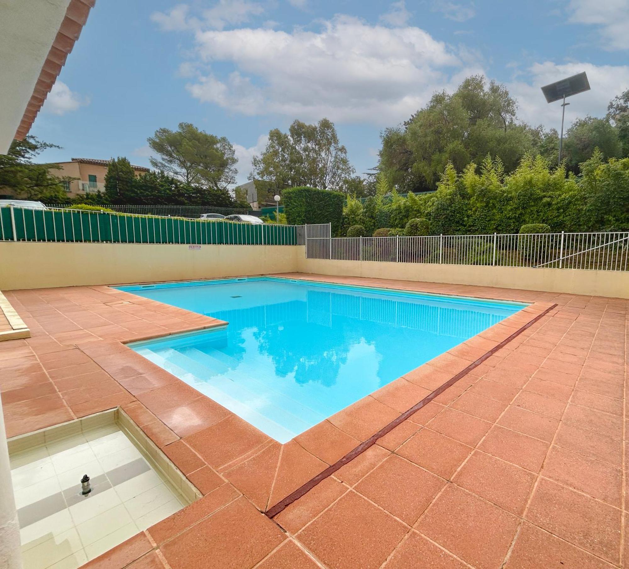 Saint-RaphaëlBalcon, Parking, Piscine Et Clim' A 2 Pas Du Port Santa Luciaアパートメント エクステリア 写真